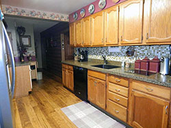Kitchen - Click to Enlarge, close window when done